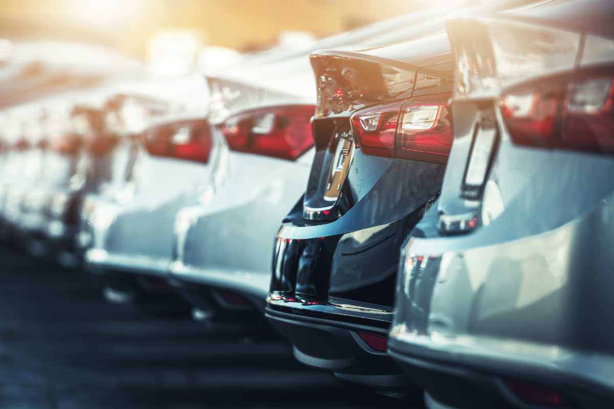 mercato auto vendite